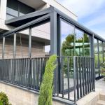 Panel çatılı və sürmə şüşəli qış bağçası