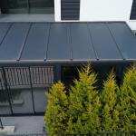 Panel çatılı və sürmə şüşəli qış bağçası